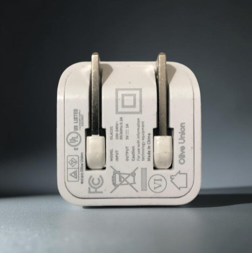 Apple 5W Charging Adapter (2 Pin)